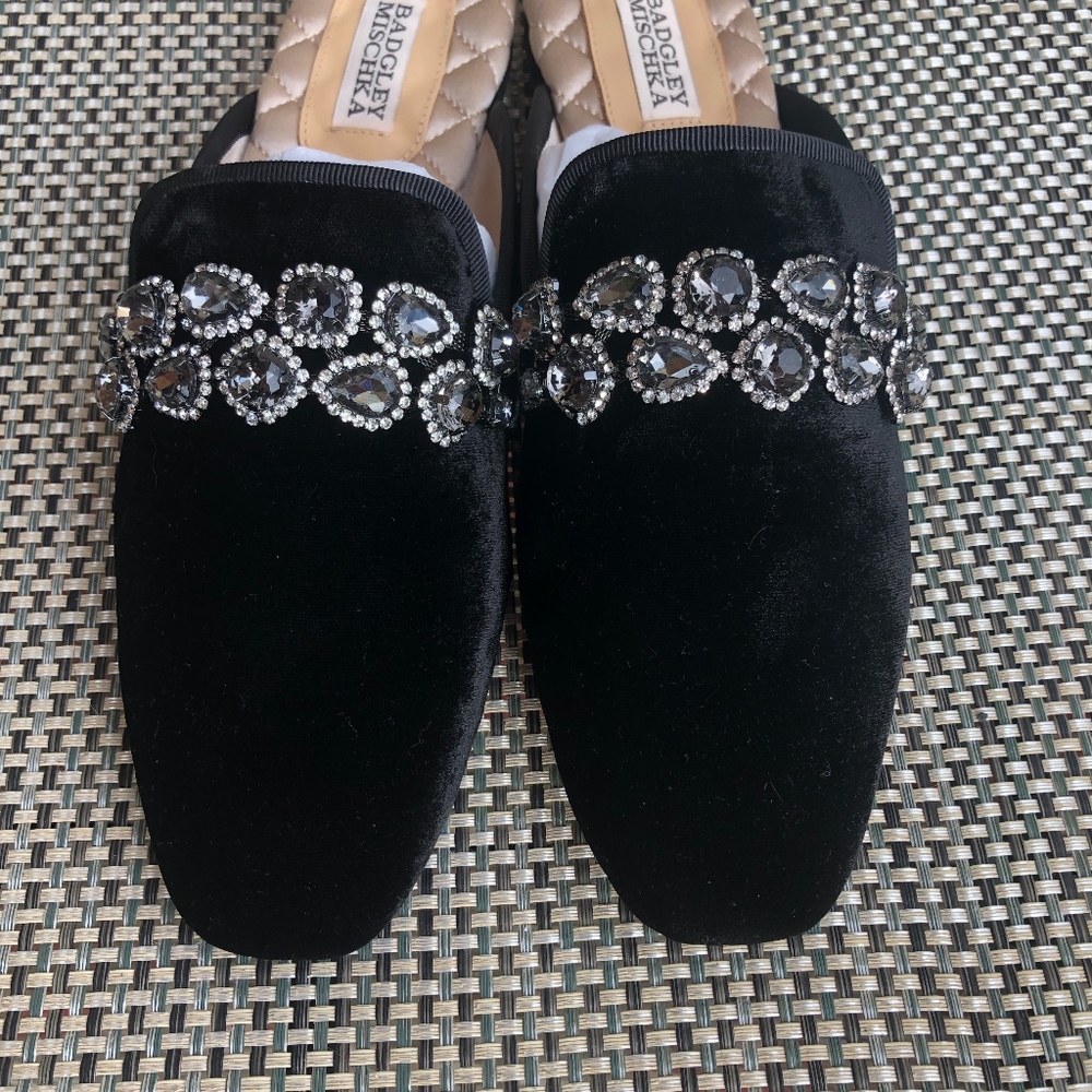 BADGLEYMISHKA bejeweled slides GUC Sz. 10